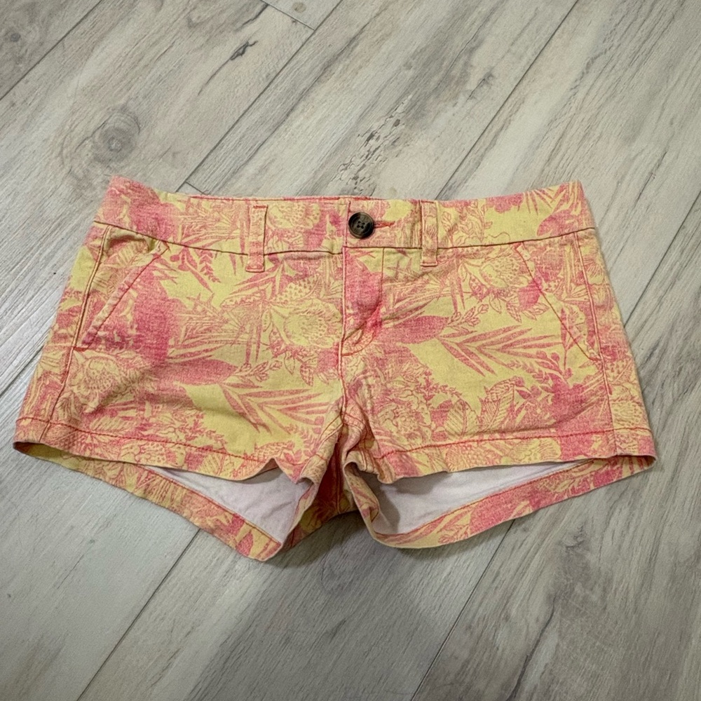 American Eagle Outfitters Pink and Yellow Tropical Shorts